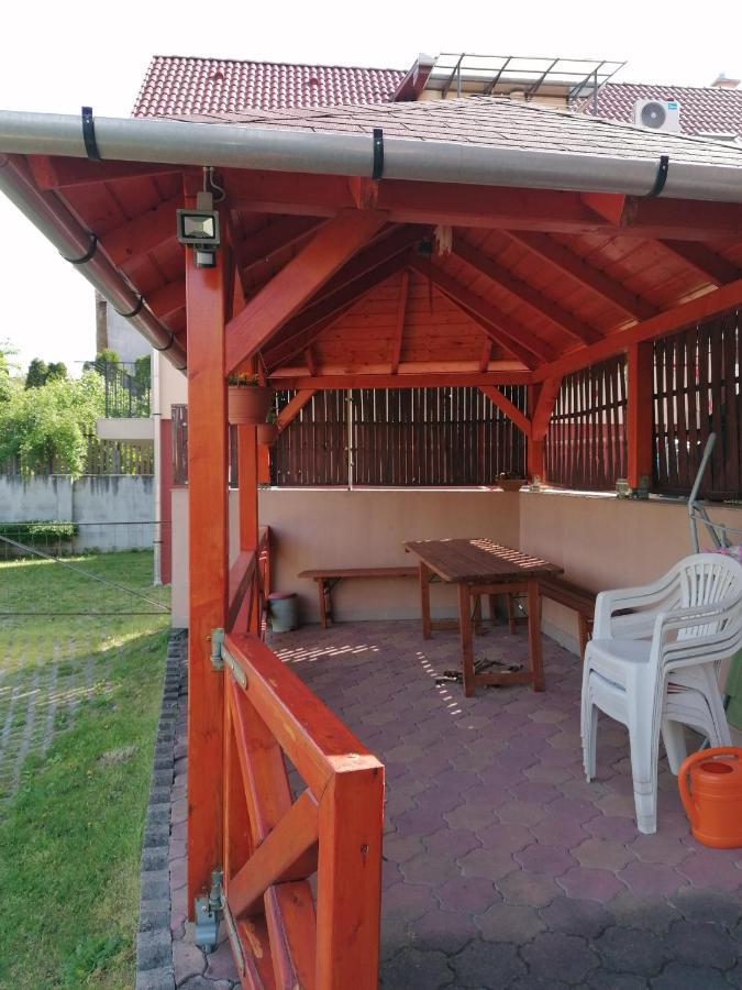 Zita Apartman Eger Bagian luar foto
