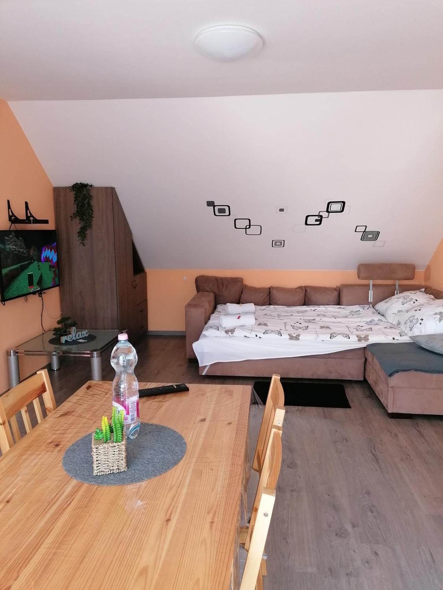 Zita Apartman Eger Bagian luar foto